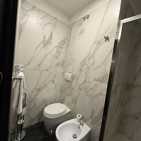 Relais Fontana Di Trevi Hotel-3